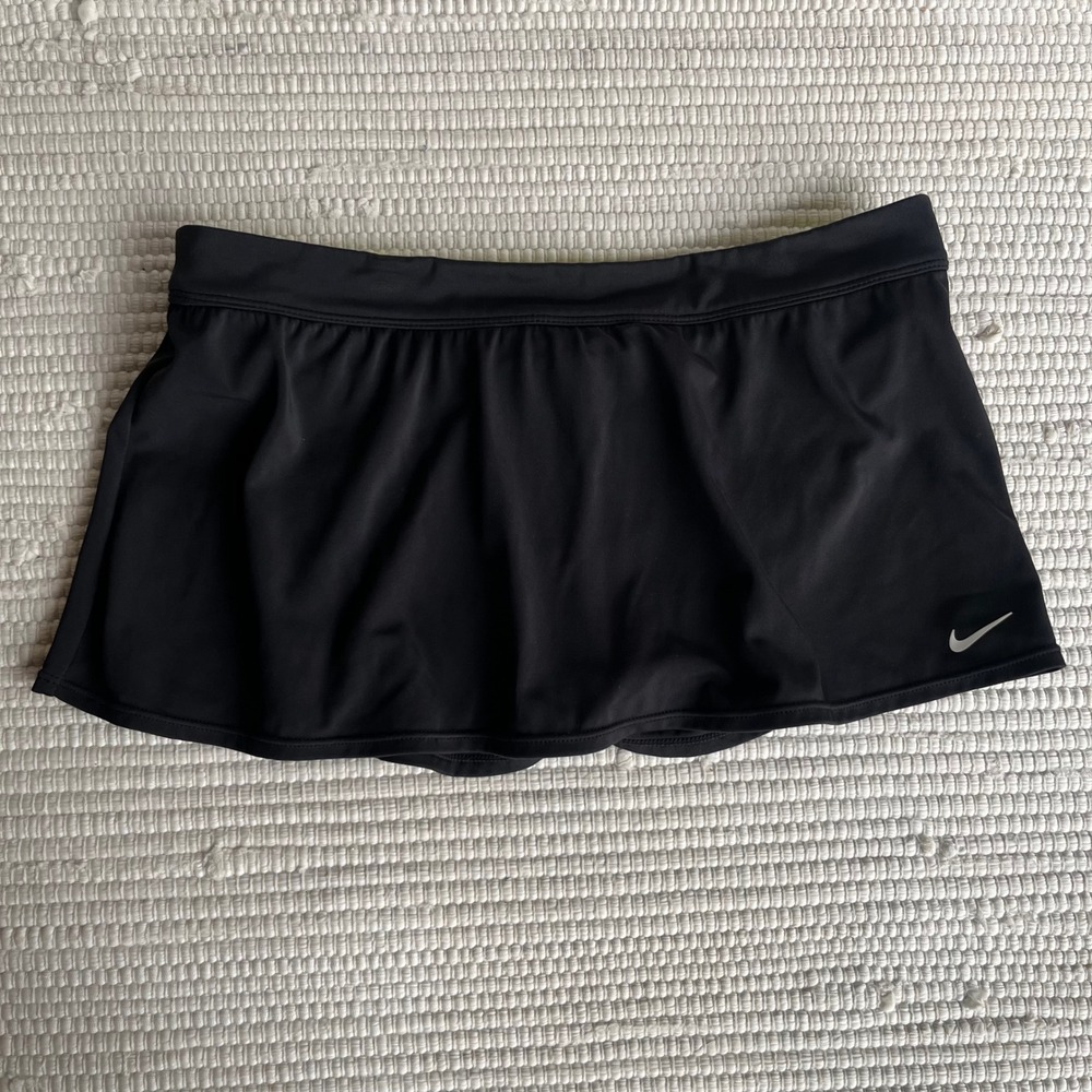 Nike Black Swim Skirt with Built-in Briefs Size 8 RN37763 CA55972